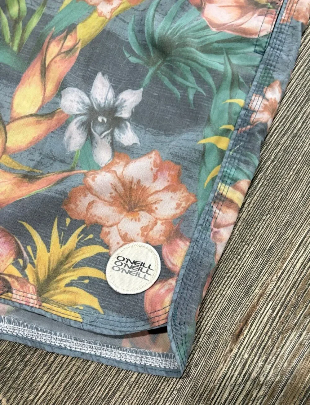 O'Neill Men's Floral Drawstring Cruzers Swim Board Shorts Gray Orange Large
